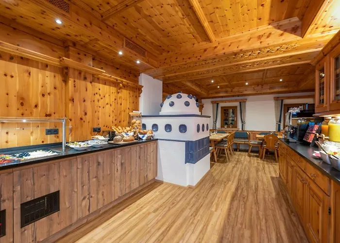Weningeralm アパートホテル オーバータウエルン